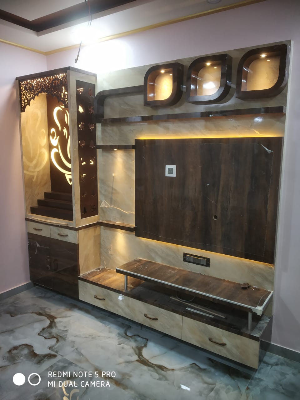 TV & Pooja Unit Carpenter in Mumbai